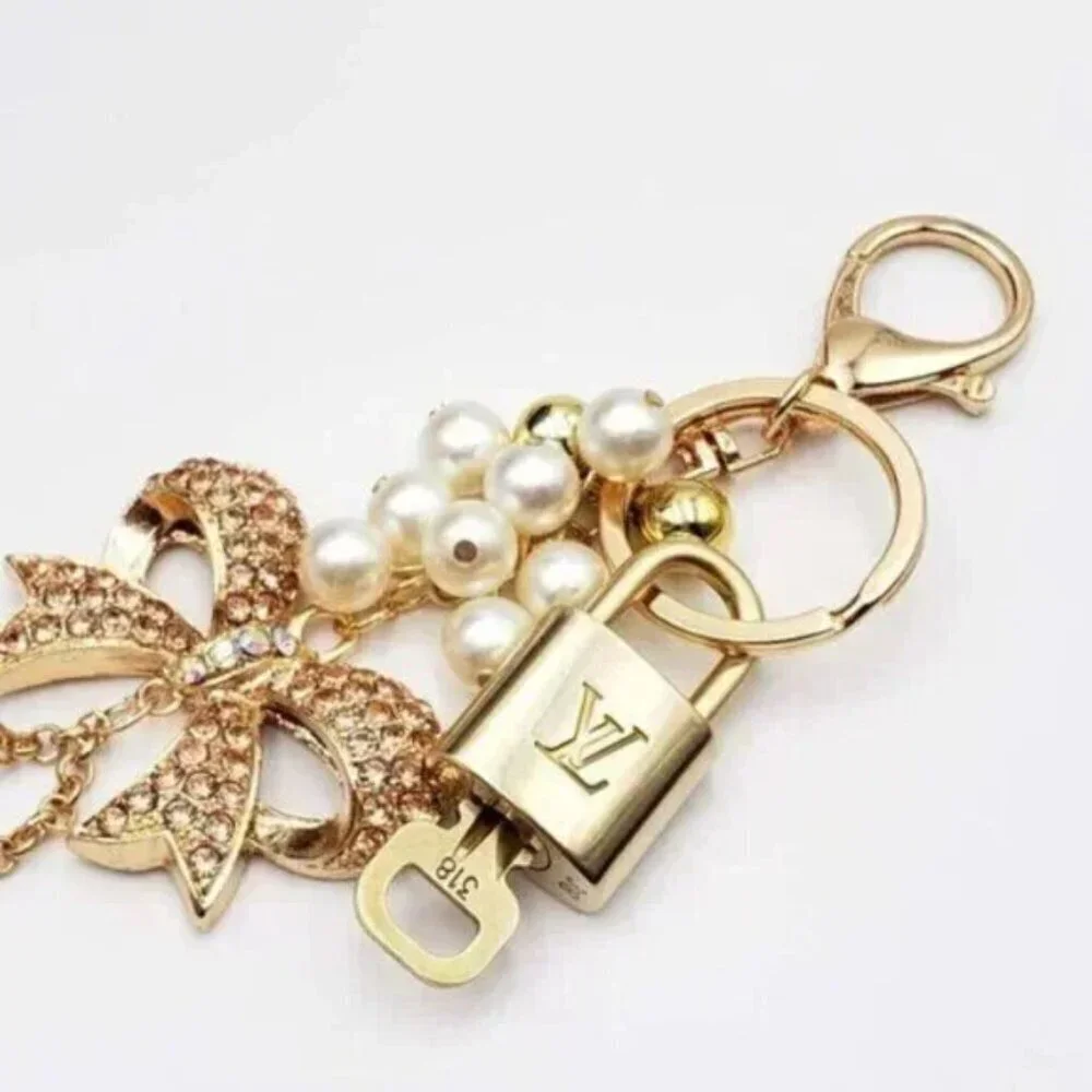 Louis Vuitton Gold Padlock 🔒 Key Set Authentic LV w/ Unbranded Keychain